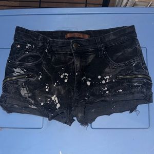 Joe’s paint splatter short 27